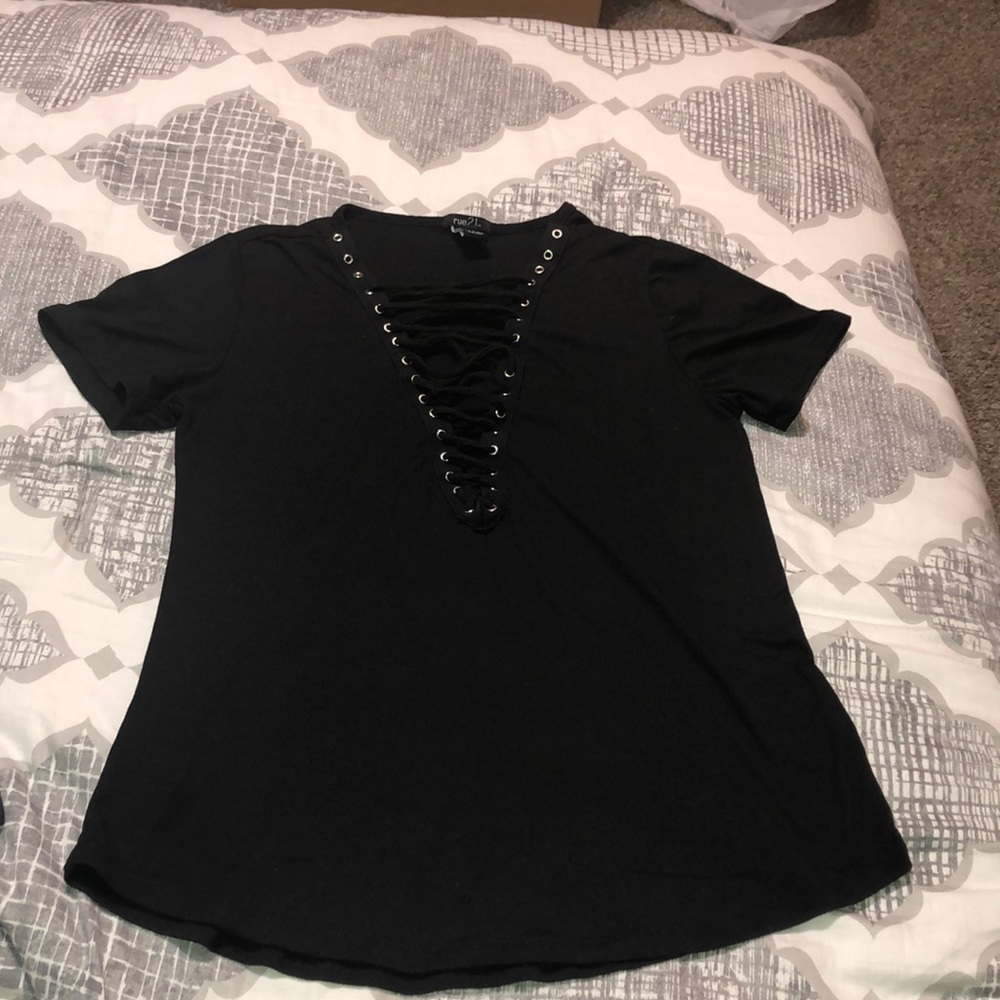 Rue 21 deep V- Neck shirt